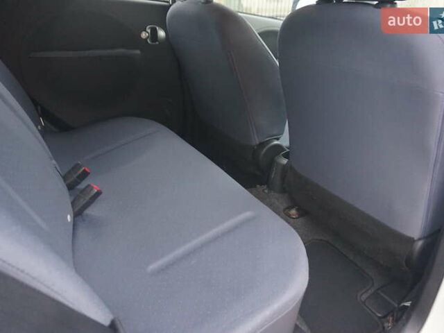 Белый Пежо иOн, объемом двигателя 0 л и пробегом 84 тыс. км за 3550 $, фото 42 на Automoto.ua