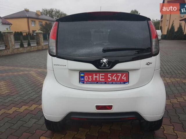 Белый Пежо иOн, объемом двигателя 0 л и пробегом 84 тыс. км за 3550 $, фото 17 на Automoto.ua