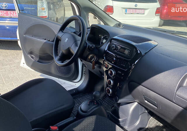 Білий Пежо iOн, об'ємом двигуна 0 л та пробігом 107 тис. км за 3799 $, фото 23 на Automoto.ua