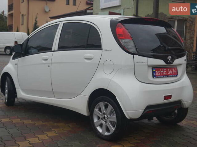Белый Пежо иOн, объемом двигателя 0 л и пробегом 84 тыс. км за 3550 $, фото 9 на Automoto.ua