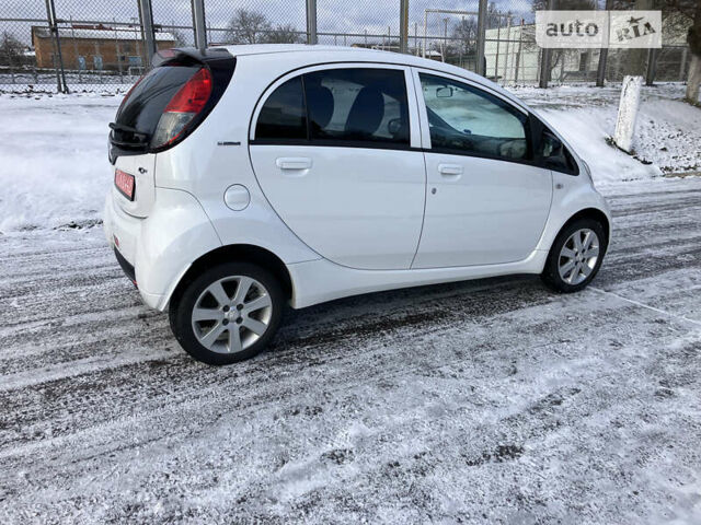 Білий Пежо iOн, об'ємом двигуна 0 л та пробігом 126 тис. км за 5400 $, фото 17 на Automoto.ua