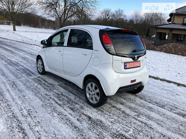 Білий Пежо iOн, об'ємом двигуна 0 л та пробігом 126 тис. км за 5400 $, фото 7 на Automoto.ua