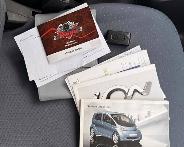 Белый Пежо иOн, объемом двигателя 0 л и пробегом 80 тыс. км за 4500 $, фото 49 на Automoto.ua