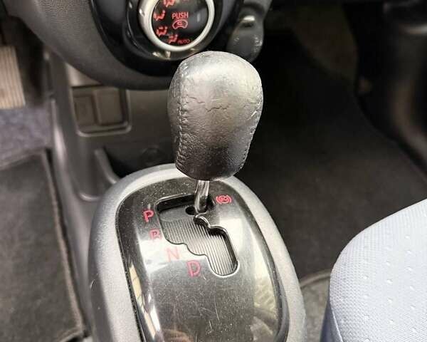 Белый Пежо иOн, объемом двигателя 0 л и пробегом 80 тыс. км за 4500 $, фото 45 на Automoto.ua