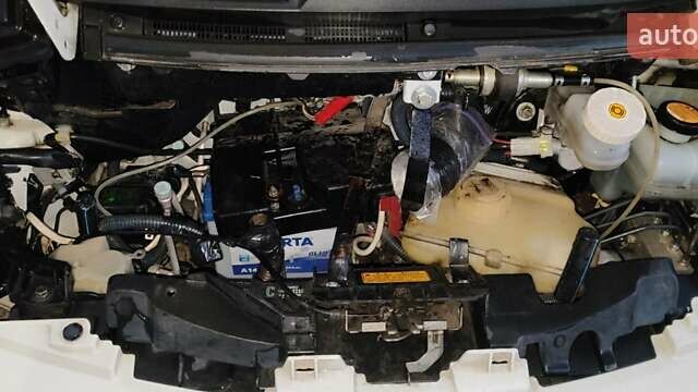 Белый Пежо иOн, объемом двигателя 0 л и пробегом 102 тыс. км за 4500 $, фото 39 на Automoto.ua