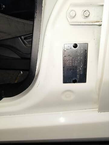 Белый Пежо иOн, объемом двигателя 0 л и пробегом 102 тыс. км за 4500 $, фото 37 на Automoto.ua