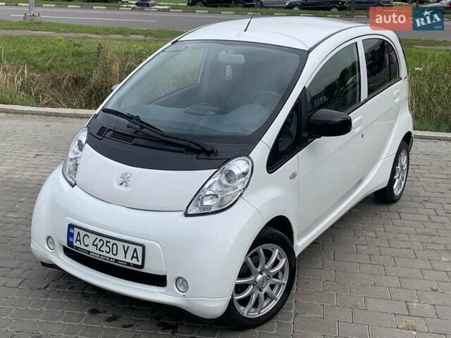 Пежо iOн 2014 у Луцьку на Automoto.ua Білий Пежо iOн, об'ємом двигуна 0 л та пробігом 49 тис. км за 4950 $, фото 19 на Automoto.ua
