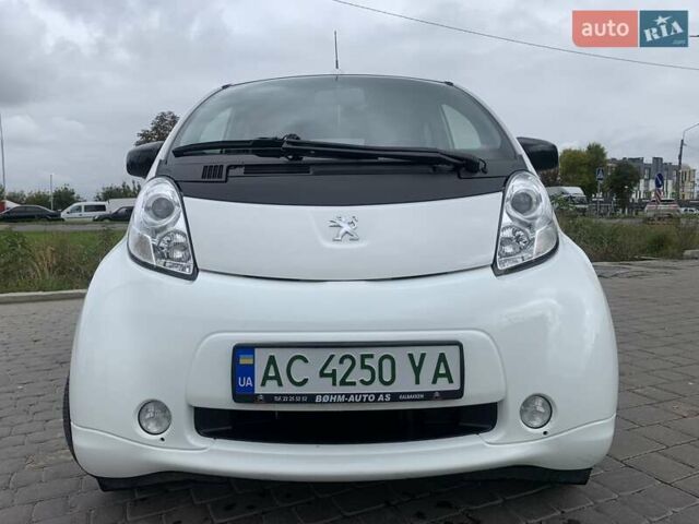 Пежо iOн 2014 у Луцьку на Automoto.ua Білий Пежо iOн, об'ємом двигуна 0 л та пробігом 49 тис. км за 4950 $, фото 2 на Automoto.ua