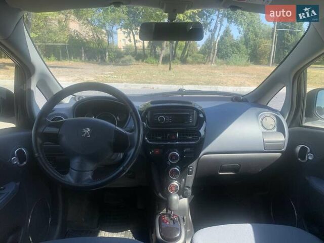 Білий Пежо iOн, об'ємом двигуна 0 л та пробігом 49 тис. км за 4899 $, фото 8 на Automoto.ua