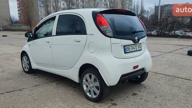 Білий Пежо iOн, об'ємом двигуна 0 л та пробігом 77 тис. км за 5400 $, фото 1 на Automoto.ua
