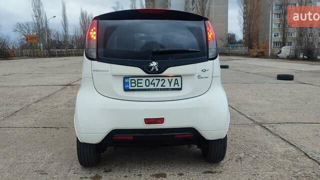 Білий Пежо iOн, об'ємом двигуна 0 л та пробігом 77 тис. км за 5400 $, фото 2 на Automoto.ua
