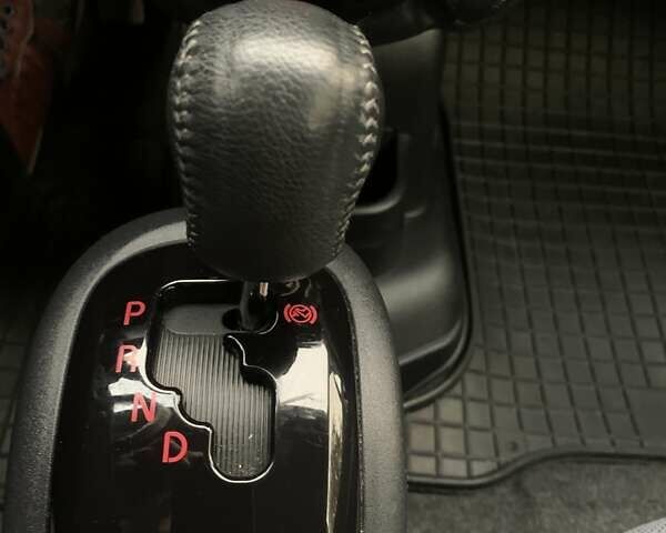 Пежо iOн 2014 у Луцьку на Automoto.ua Білий Пежо iOн, об'ємом двигуна 0 л та пробігом 49 тис. км за 4950 $, фото 23 на Automoto.ua