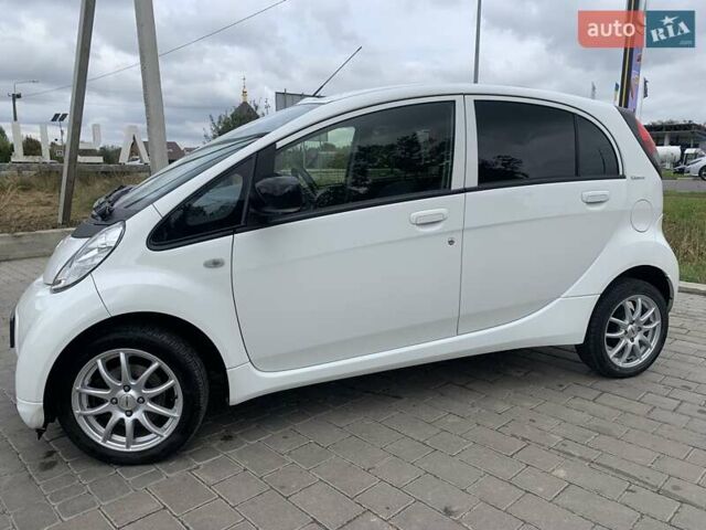 Пежо iOн 2014 у Луцьку на Automoto.ua Білий Пежо iOн, об'ємом двигуна 0 л та пробігом 49 тис. км за 4950 $, фото 6 на Automoto.ua