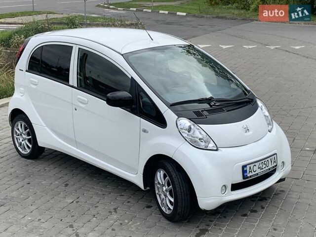 Пежо iOн 2014 у Луцьку на Automoto.ua Білий Пежо iOн, об'ємом двигуна 0 л та пробігом 49 тис. км за 4950 $, фото 18 на Automoto.ua