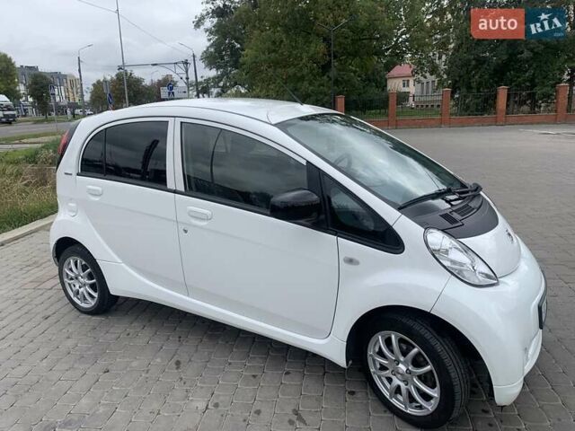 Пежо iOн 2014 у Луцьку на Automoto.ua Білий Пежо iOн, об'ємом двигуна 0 л та пробігом 49 тис. км за 4950 $, фото 4 на Automoto.ua