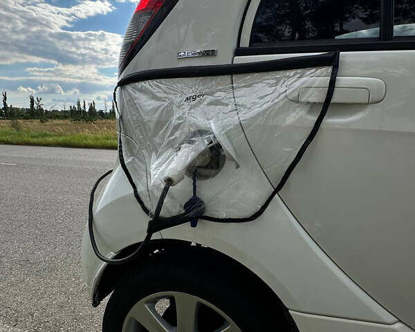 Білий Пежо iOн, об'ємом двигуна 0 л та пробігом 87 тис. км за 4500 $, фото 12 на Automoto.ua