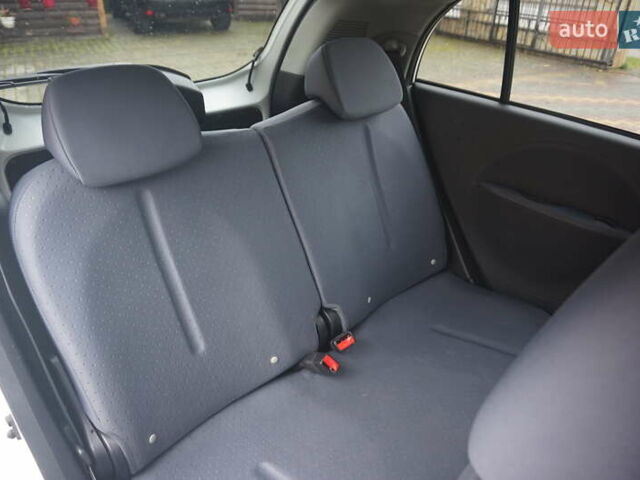 Белый Пежо иOн, объемом двигателя 0 л и пробегом 103 тыс. км за 4200 $, фото 40 на Automoto.ua