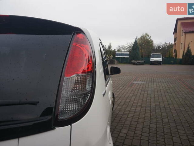 Белый Пежо иOн, объемом двигателя 0 л и пробегом 103 тыс. км за 4200 $, фото 21 на Automoto.ua