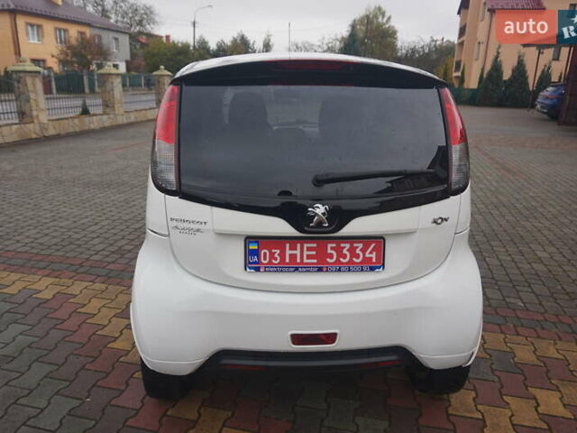 Белый Пежо иOн, объемом двигателя 0 л и пробегом 103 тыс. км за 4200 $, фото 16 на Automoto.ua