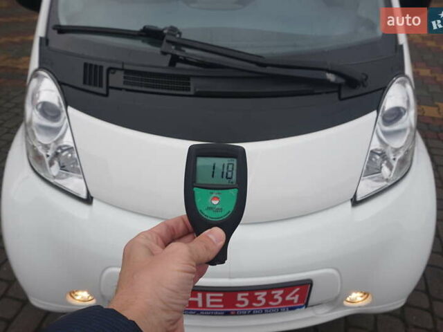 Белый Пежо иOн, объемом двигателя 0 л и пробегом 103 тыс. км за 4200 $, фото 52 на Automoto.ua