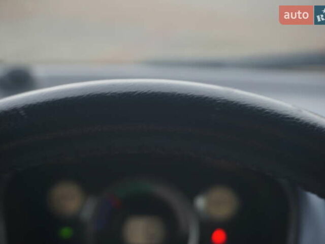 Белый Пежо иOн, объемом двигателя 0 л и пробегом 103 тыс. км за 4200 $, фото 28 на Automoto.ua