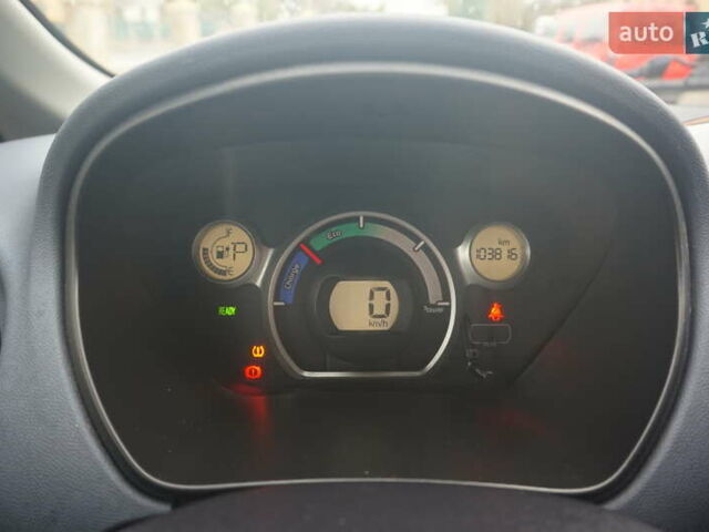 Белый Пежо иOн, объемом двигателя 0 л и пробегом 103 тыс. км за 4200 $, фото 29 на Automoto.ua