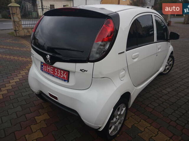 Белый Пежо иOн, объемом двигателя 0 л и пробегом 103 тыс. км за 4200 $, фото 15 на Automoto.ua