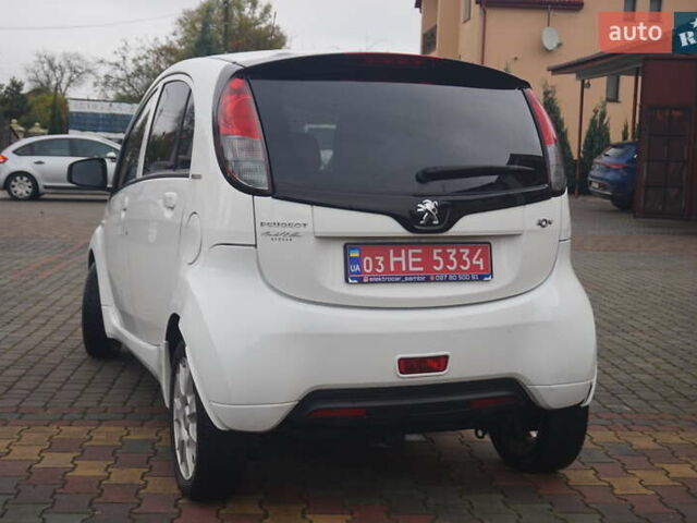 Белый Пежо иOн, объемом двигателя 0 л и пробегом 103 тыс. км за 4200 $, фото 8 на Automoto.ua