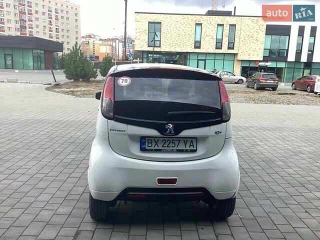 Білий Пежо iOн, об'ємом двигуна 0 л та пробігом 89 тис. км за 5199 $, фото 9 на Automoto.ua