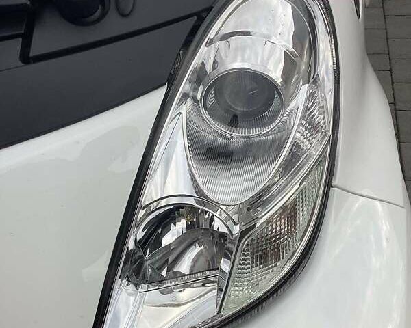 Білий Пежо iOн, об'ємом двигуна 0 л та пробігом 89 тис. км за 5199 $, фото 16 на Automoto.ua