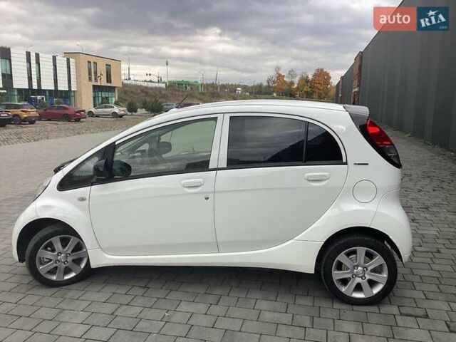Білий Пежо iOн, об'ємом двигуна 0 л та пробігом 89 тис. км за 5199 $, фото 2 на Automoto.ua