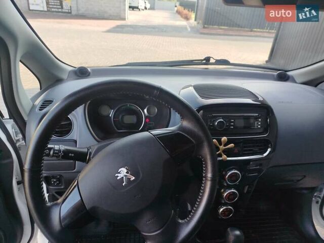 Білий Пежо iOн, об'ємом двигуна 0 л та пробігом 65 тис. км за 5100 $, фото 21 на Automoto.ua