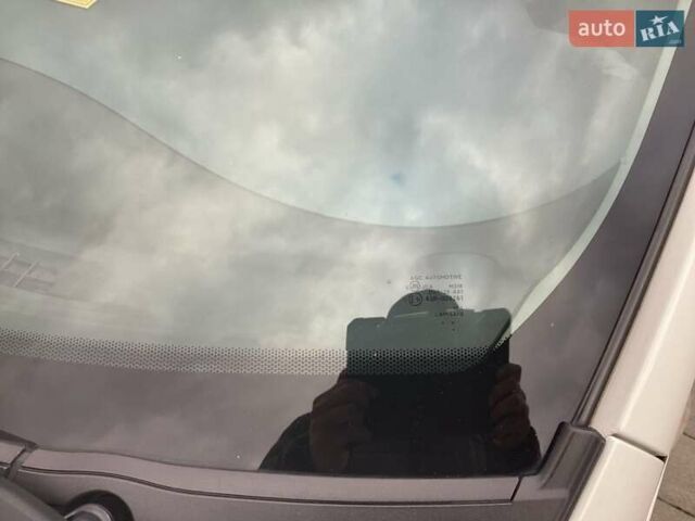 Білий Пежо iOн, об'ємом двигуна 0 л та пробігом 89 тис. км за 5199 $, фото 13 на Automoto.ua