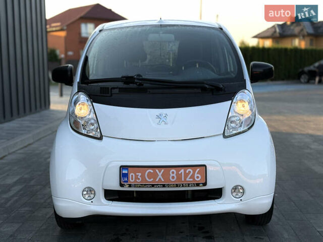 Білий Пежо iOн, об'ємом двигуна 0 л та пробігом 85 тис. км за 5650 $, фото 6 на Automoto.ua