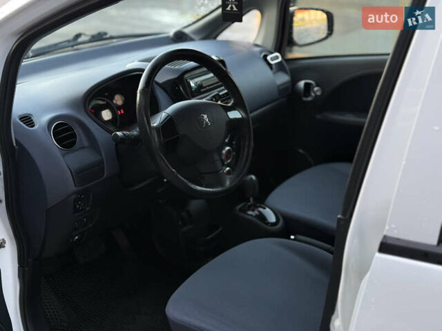 Білий Пежо iOн, об'ємом двигуна 0 л та пробігом 85 тис. км за 5650 $, фото 17 на Automoto.ua