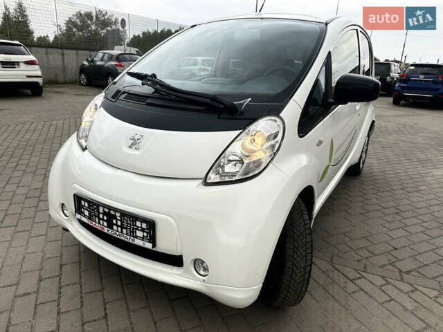 Белый Пежо иOн, объемом двигателя 0 л и пробегом 74 тыс. км за 4899 $, фото 12 на Automoto.ua