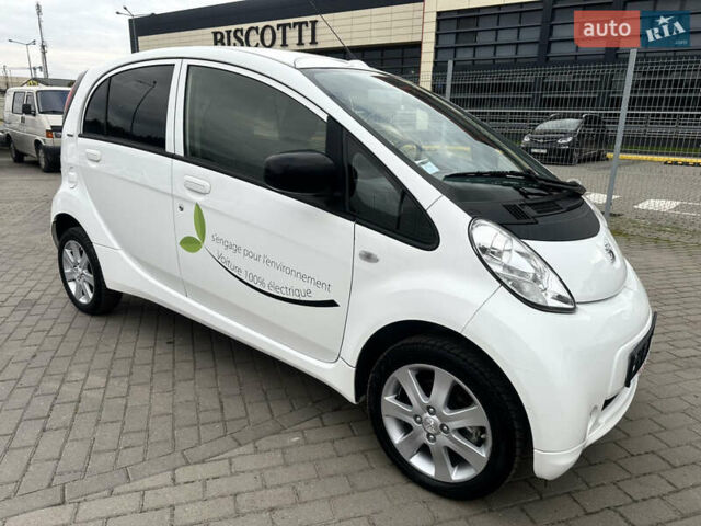 Белый Пежо иOн, объемом двигателя 0 л и пробегом 74 тыс. км за 4900 $, фото 11 на Automoto.ua