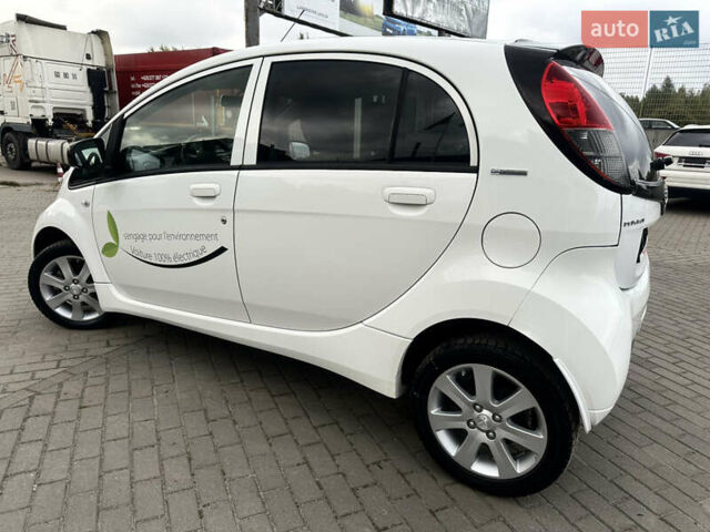 Белый Пежо иOн, объемом двигателя 0 л и пробегом 74 тыс. км за 4899 $, фото 11 на Automoto.ua