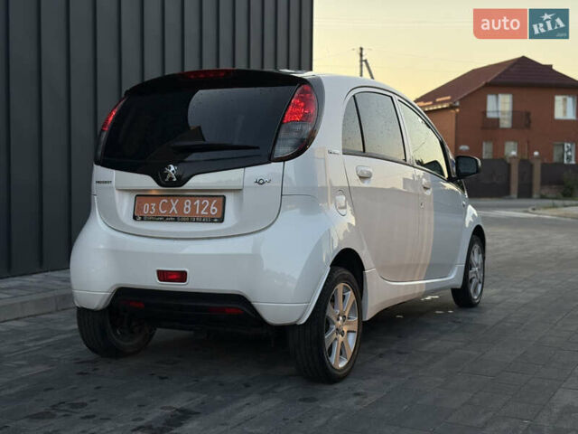 Білий Пежо iOн, об'ємом двигуна 0 л та пробігом 85 тис. км за 5650 $, фото 10 на Automoto.ua