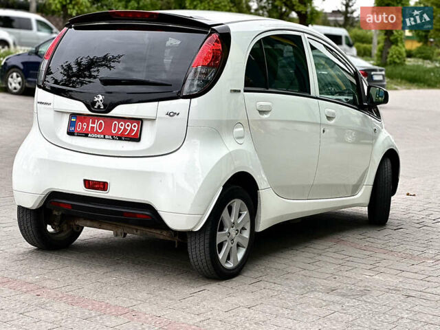 Белый Пежо иOн, объемом двигателя 0 л и пробегом 55 тыс. км за 7999 $, фото 21 на Automoto.ua