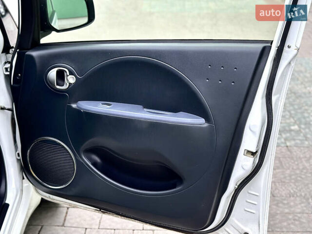 Белый Пежо иOн, объемом двигателя 0 л и пробегом 55 тыс. км за 7999 $, фото 38 на Automoto.ua