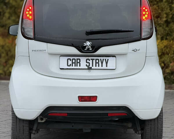 Белый Пежо иOн, объемом двигателя 0 л и пробегом 55 тыс. км за 6500 $, фото 16 на Automoto.ua