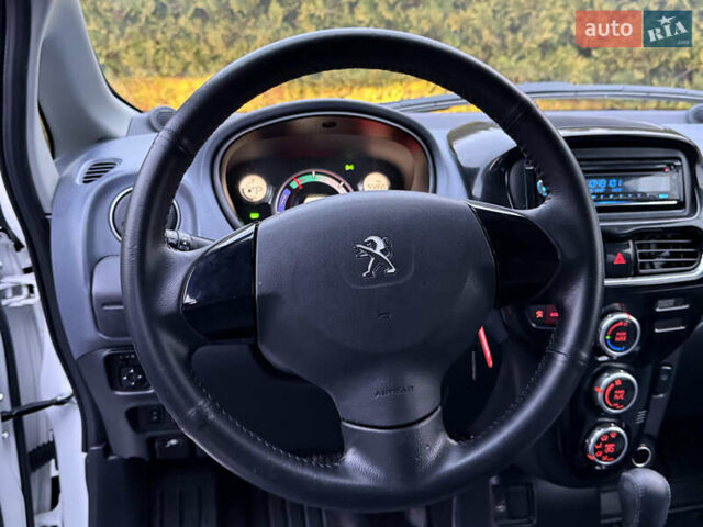 Белый Пежо иOн, объемом двигателя 0 л и пробегом 55 тыс. км за 6500 $, фото 35 на Automoto.ua