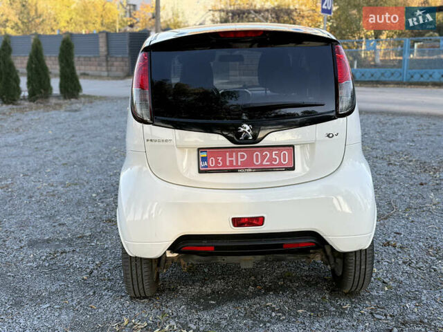 Белый Пежо иOн, объемом двигателя 0 л и пробегом 30 тыс. км за 6800 $, фото 5 на Automoto.ua