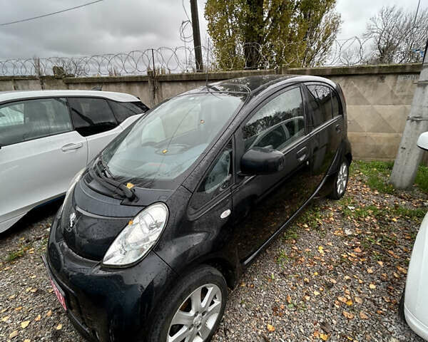 Черный Пежо иOн, объемом двигателя 0 л и пробегом 111 тыс. км за 4000 $, фото 1 на Automoto.ua