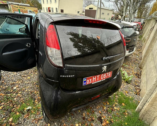 Черный Пежо иOн, объемом двигателя 0 л и пробегом 111 тыс. км за 4000 $, фото 7 на Automoto.ua