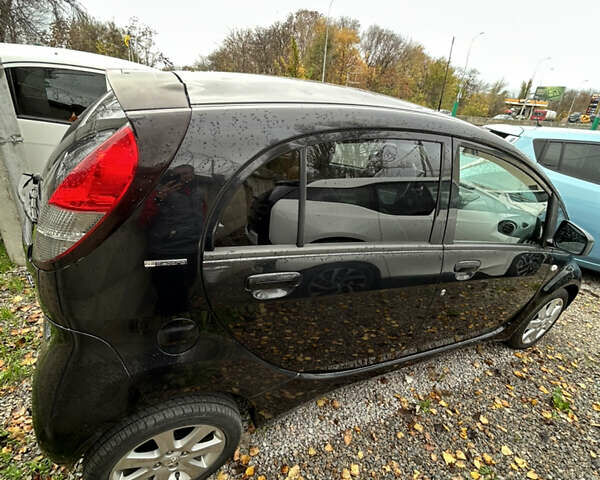 Черный Пежо иOн, объемом двигателя 0 л и пробегом 111 тыс. км за 4000 $, фото 10 на Automoto.ua