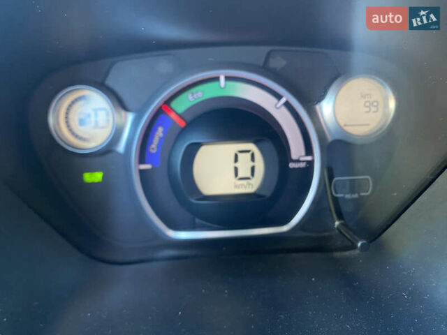 Черный Пежо иOн, объемом двигателя 0 л и пробегом 65 тыс. км за 4500 $, фото 7 на Automoto.ua