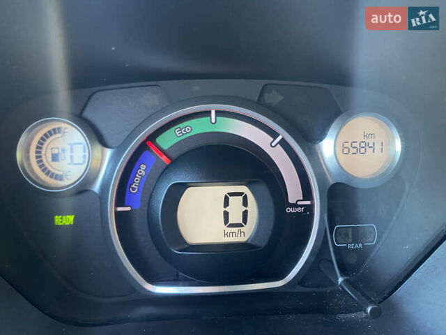 Черный Пежо иOн, объемом двигателя 0 л и пробегом 65 тыс. км за 4500 $, фото 6 на Automoto.ua