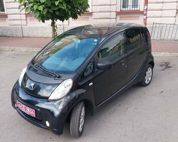 Черный Пежо иOн, объемом двигателя 0 л и пробегом 137 тыс. км за 4700 $, фото 3 на Automoto.ua